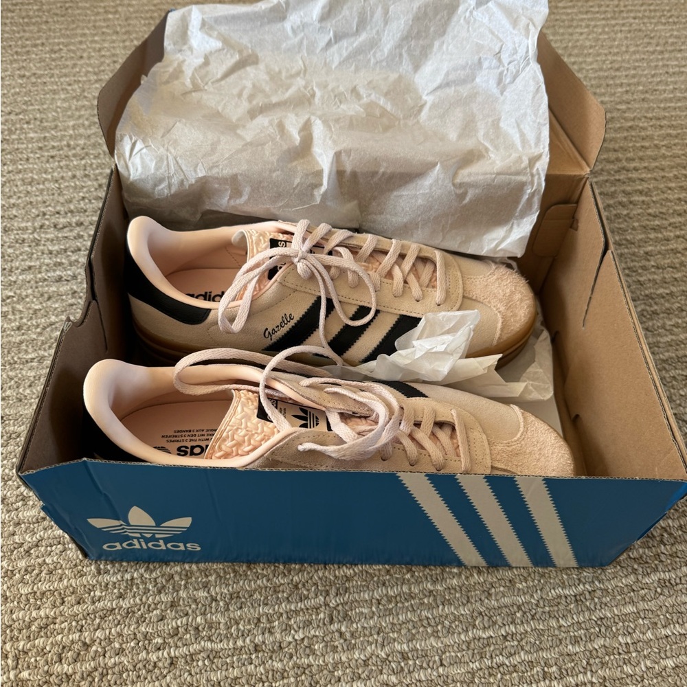 Adidas Gazelle Sneakers - Pink and Black